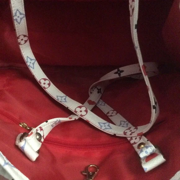 handbag - Picture 3 of 3